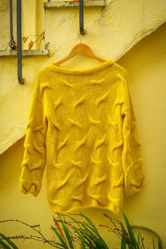 Honey Waves - Sweater